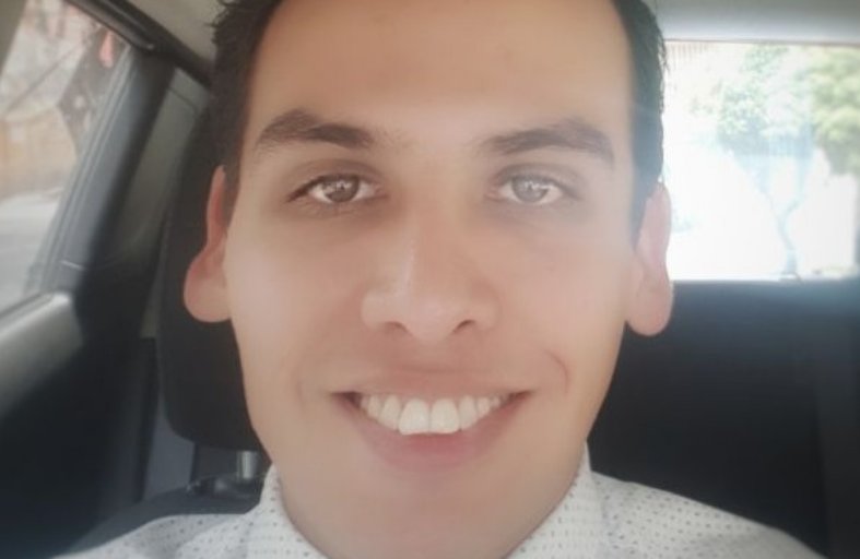 Fotografía delDr. Gustavo Salayandia García