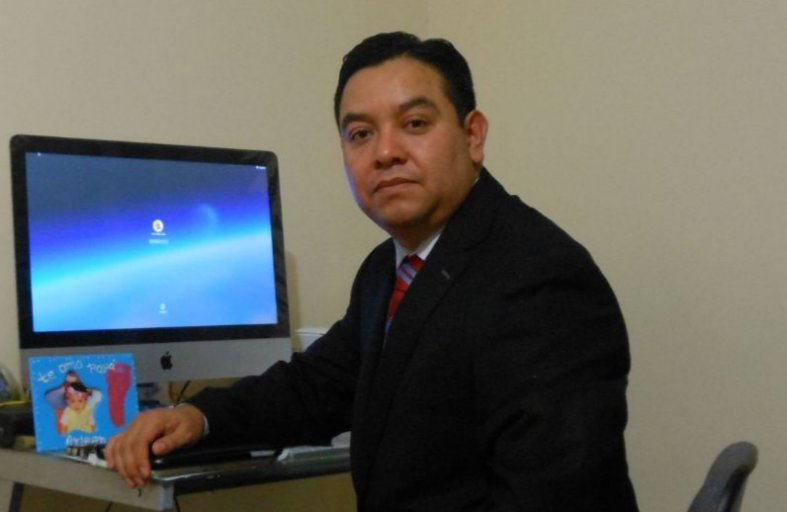 Fotografía delDr. Adan Pérez López