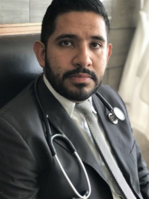 Fotografía delDr. José Manuel Alvarado Carbajal
