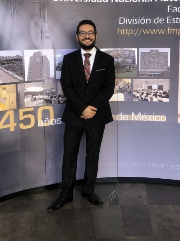 Fotografía delDr. Irving Ballesteros