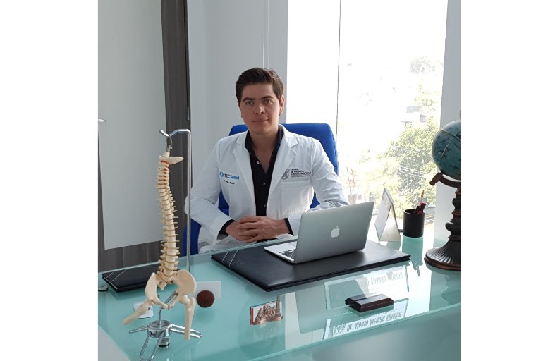 Fotografía delDr. Alonso Alemán