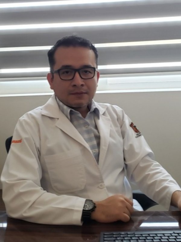 Fotografía delDr. Andrés Morales