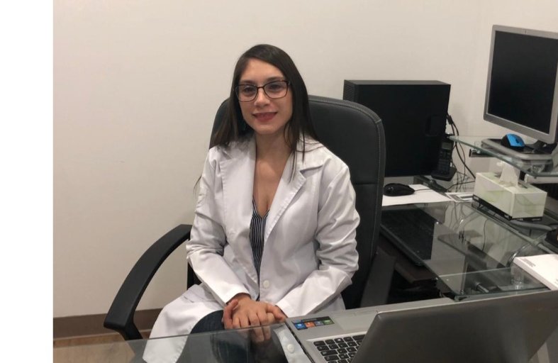 Fotografía de laDra. Adriana Pérez