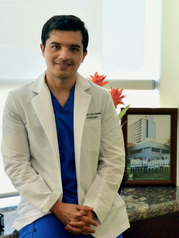 Fotografía delDr. Pablo Pino