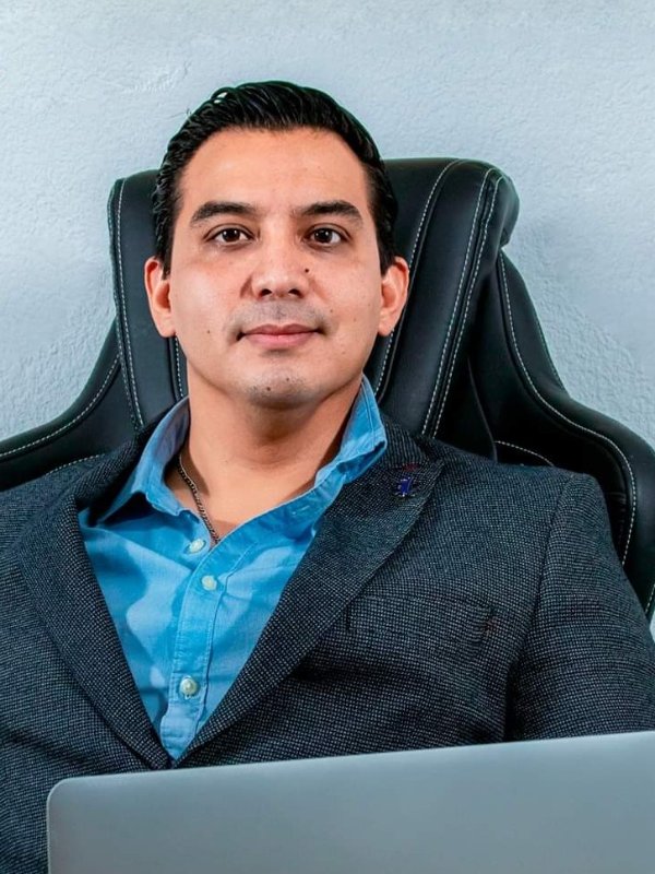 Fotografía delDr. Gilberto Arteaga