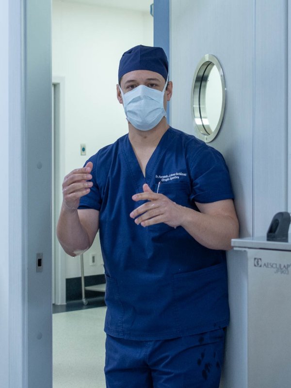 Fotografía delDr. Fernando Rivera