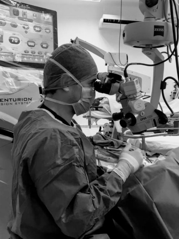 Fotografía delDr. Francisco Mena