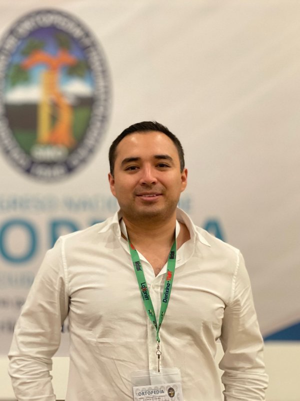 Fotografía delDr. Luis Alberto de Santiago