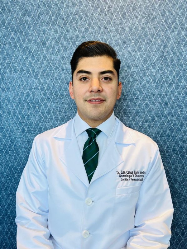 Fotografía delDr. Carlos Marín