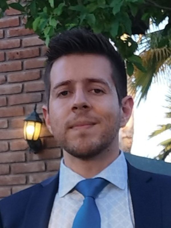 Fotografía delDr. Sergio Ramírez Daher