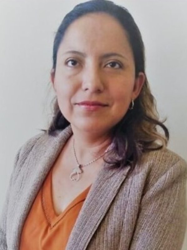 Fotografía de laDra. Maria Elena Lezama