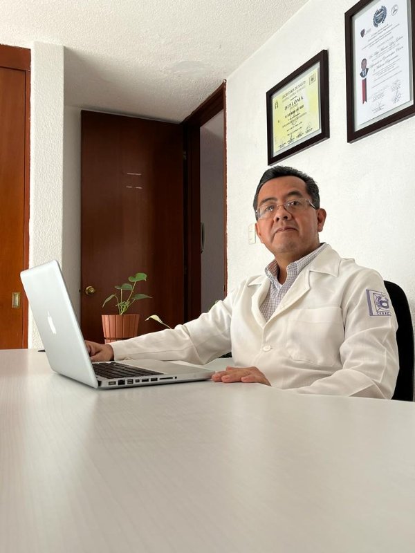 Fotografía delDr. Felipe López