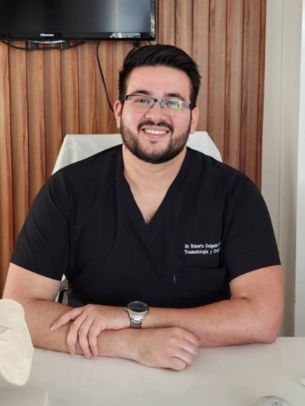 Fotografía delDr. Roberto Delgado Núñez