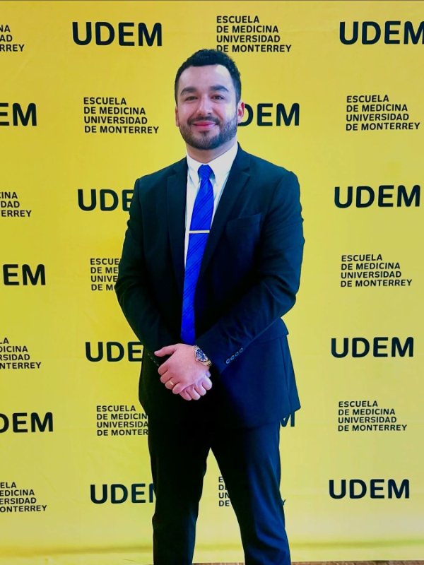 Fotografía delDr. Luis Mario López Leal