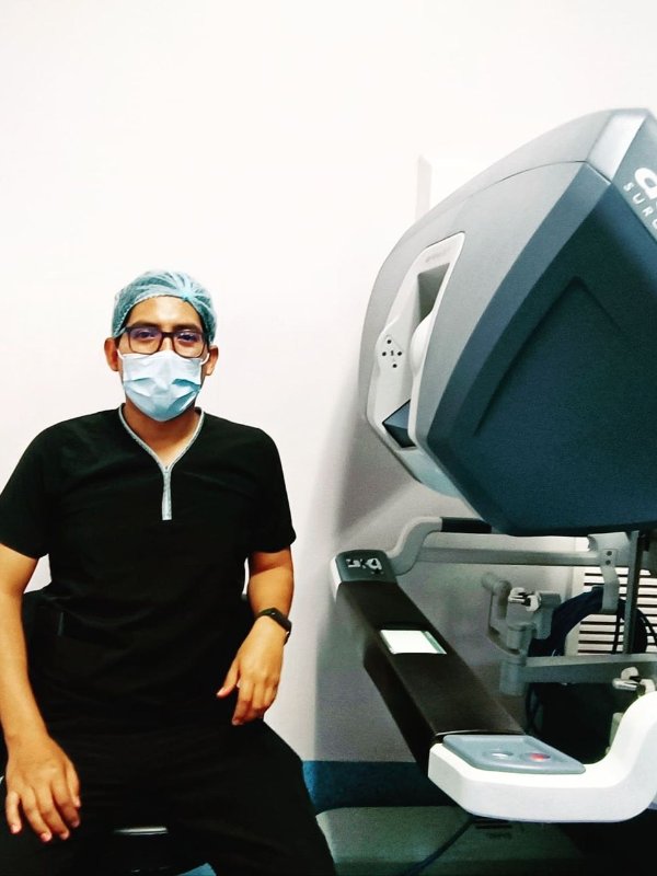 Fotografía delDr. Erick Orlando Vásquez Cruz