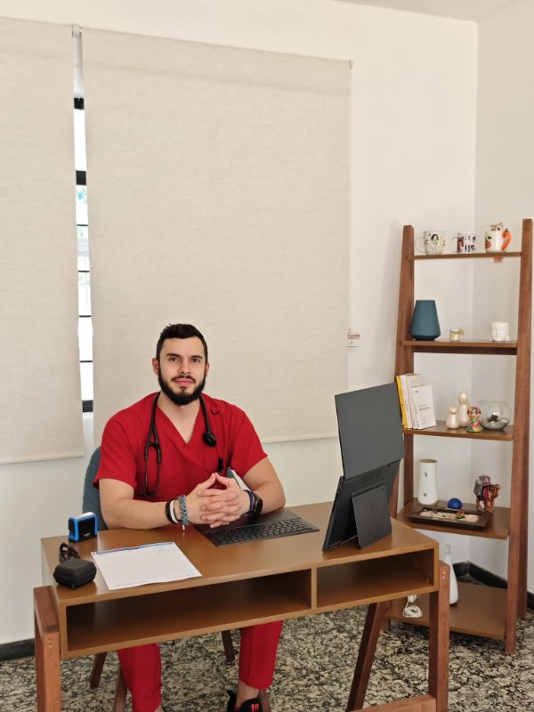 Fotografía delDr. Juan Alcaraz