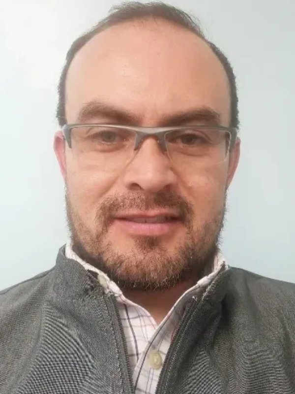 Fotografía delDr. Israel Herrera