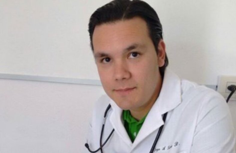 Fotografía delDr. Jorge Alejandro Treviño Bejarano