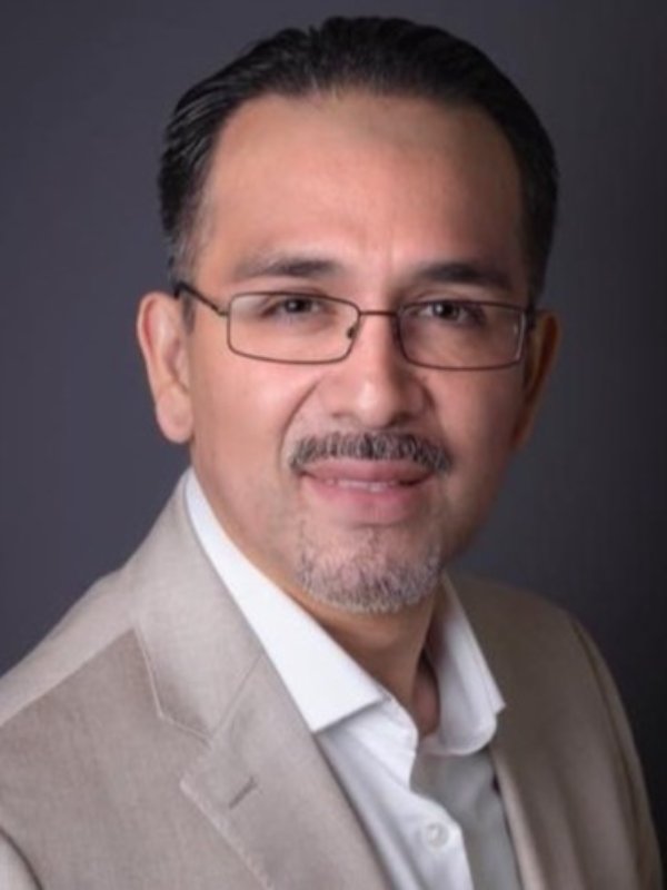 Fotografía delDr. Gabriel Amezcua Salazar