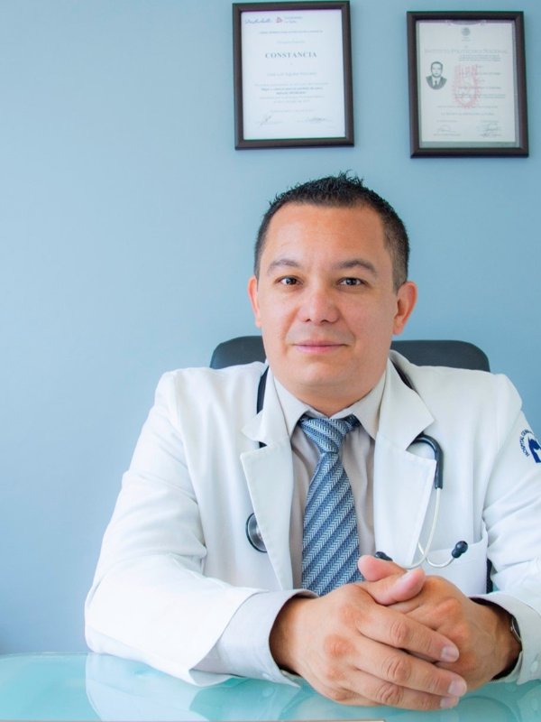 Fotografía delDr. José Luis Aguilar