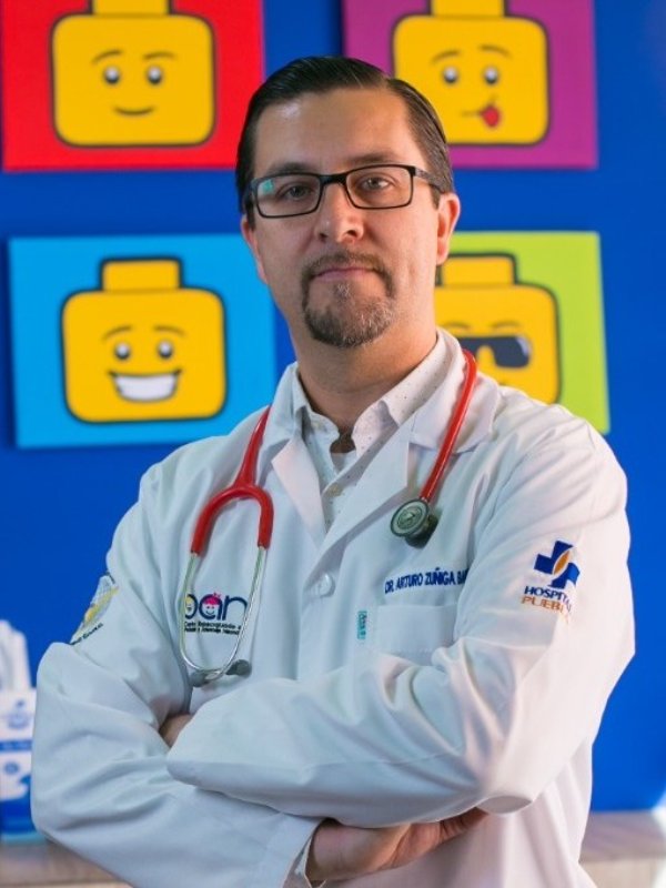 Fotografía delDr. Arturo Zuñiga Barrios