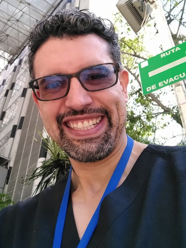 Fotografía delDr. José Fujigaki