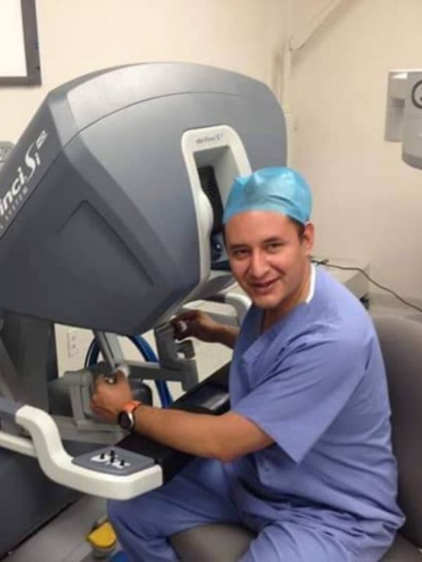 Fotografía delDr. Héctor Soto