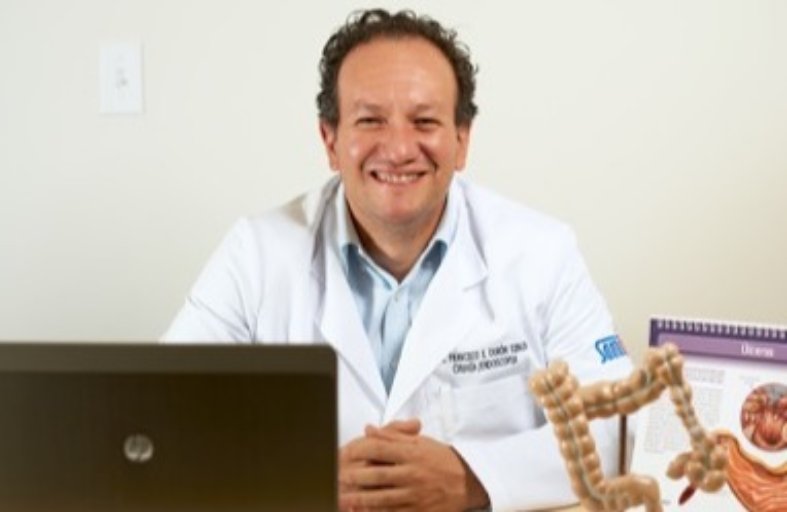 Fotografía delDr. Francisco Durón