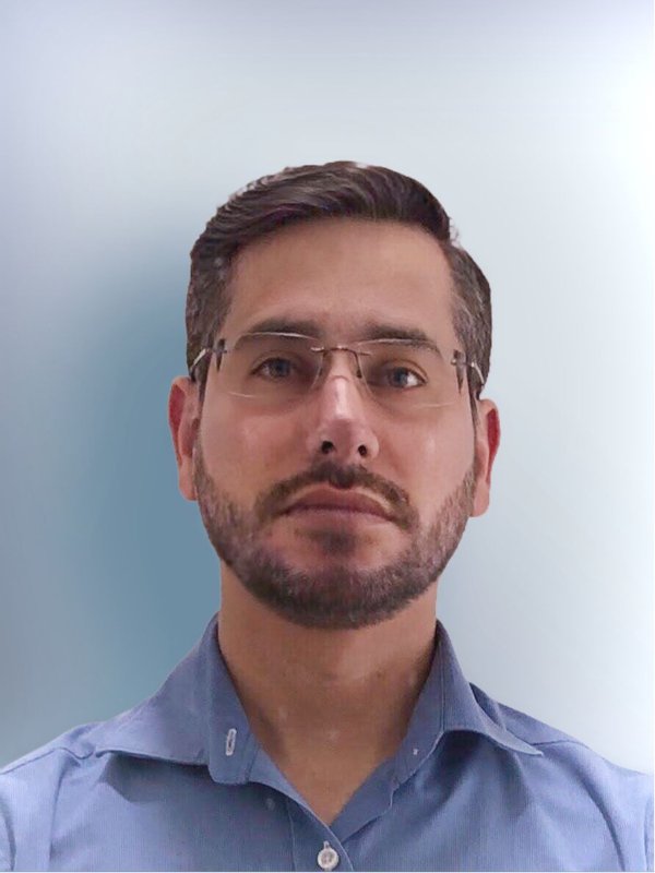 Fotografía delDr. Carlos Leyva