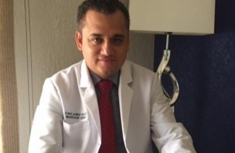 Fotografía delDr. Daniel Alberto Escobar Gutiérrez