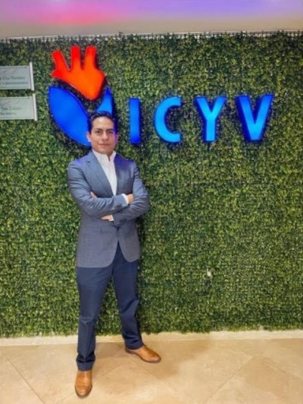 Fotografía delDr. Erick Cruz