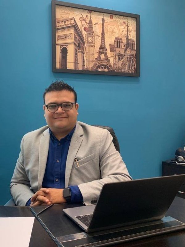 Fotografía delDr. Francisco Roberto Ramírez Lara