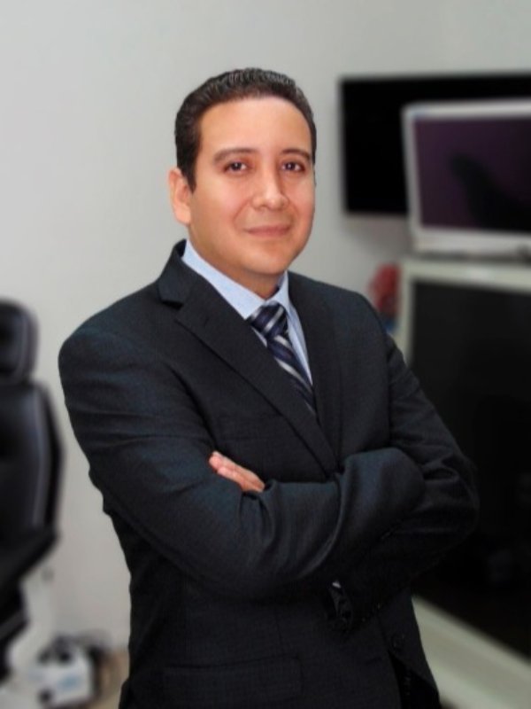 Fotografía delDr. Miguel Baldenebro