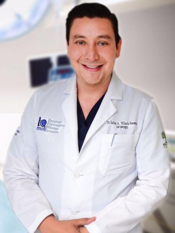 Fotografía delDr. Salim Villacis