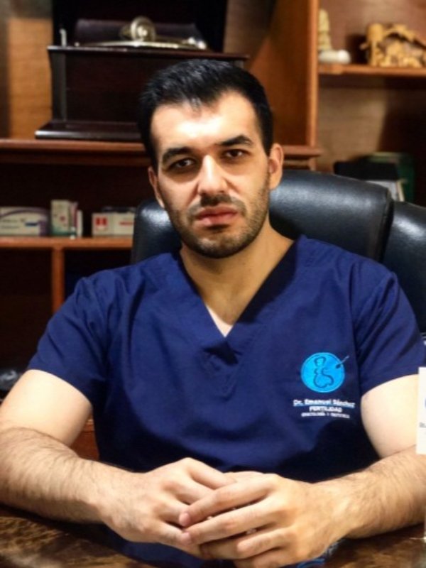 Fotografía delDr. Emanuel Sánchez