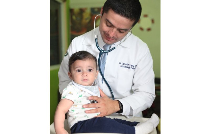 Fotografía delDr. Luis López