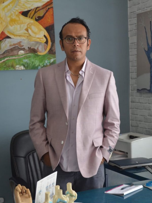 Fotografía delDr. Aarón Frausto